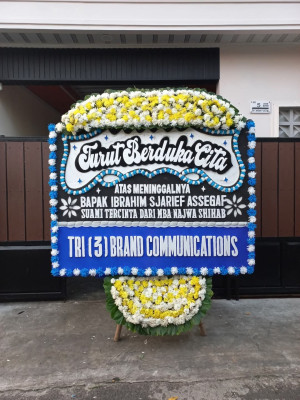 Papan Bunga Duka di Sematu Jaya